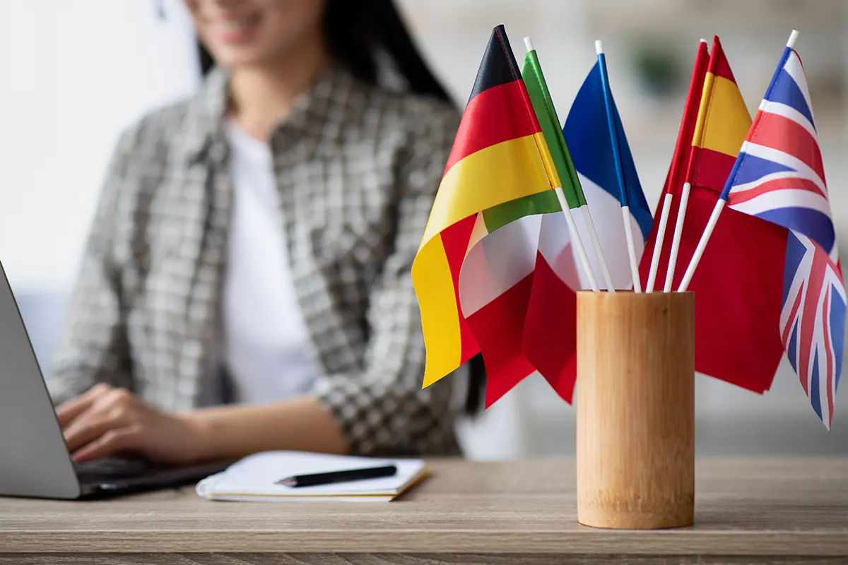 L'Istituto "Silvio Pellico" organizza corsi di formazione docenti BES in lingue accreditato con l'Ufficio scolastico regionale del Lazio.