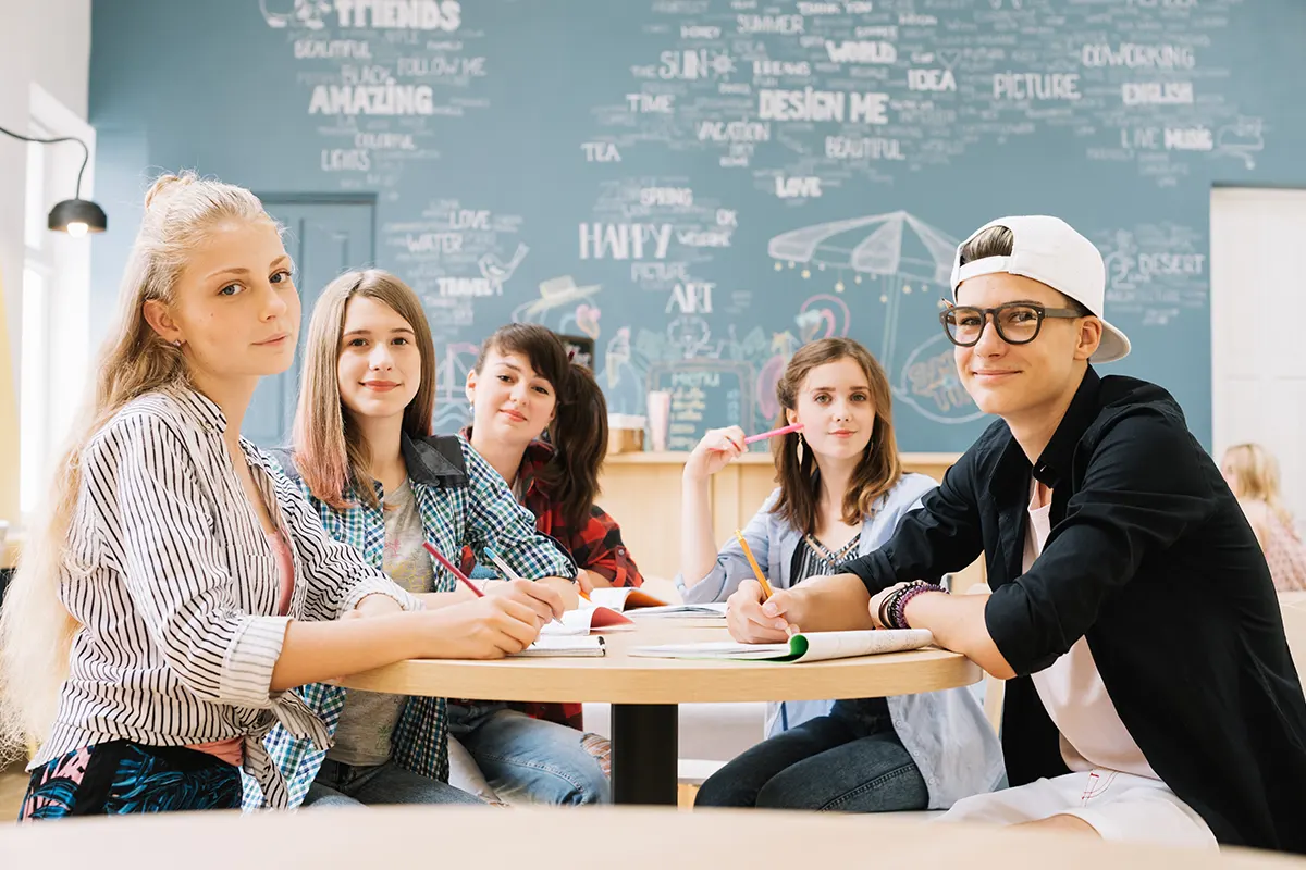 Ritiro scolastico senza perdere l'anno. Ottieni uno sconto del 50% sull’iscrizione. Iscriviti entro il 15 Marzo 2024.
