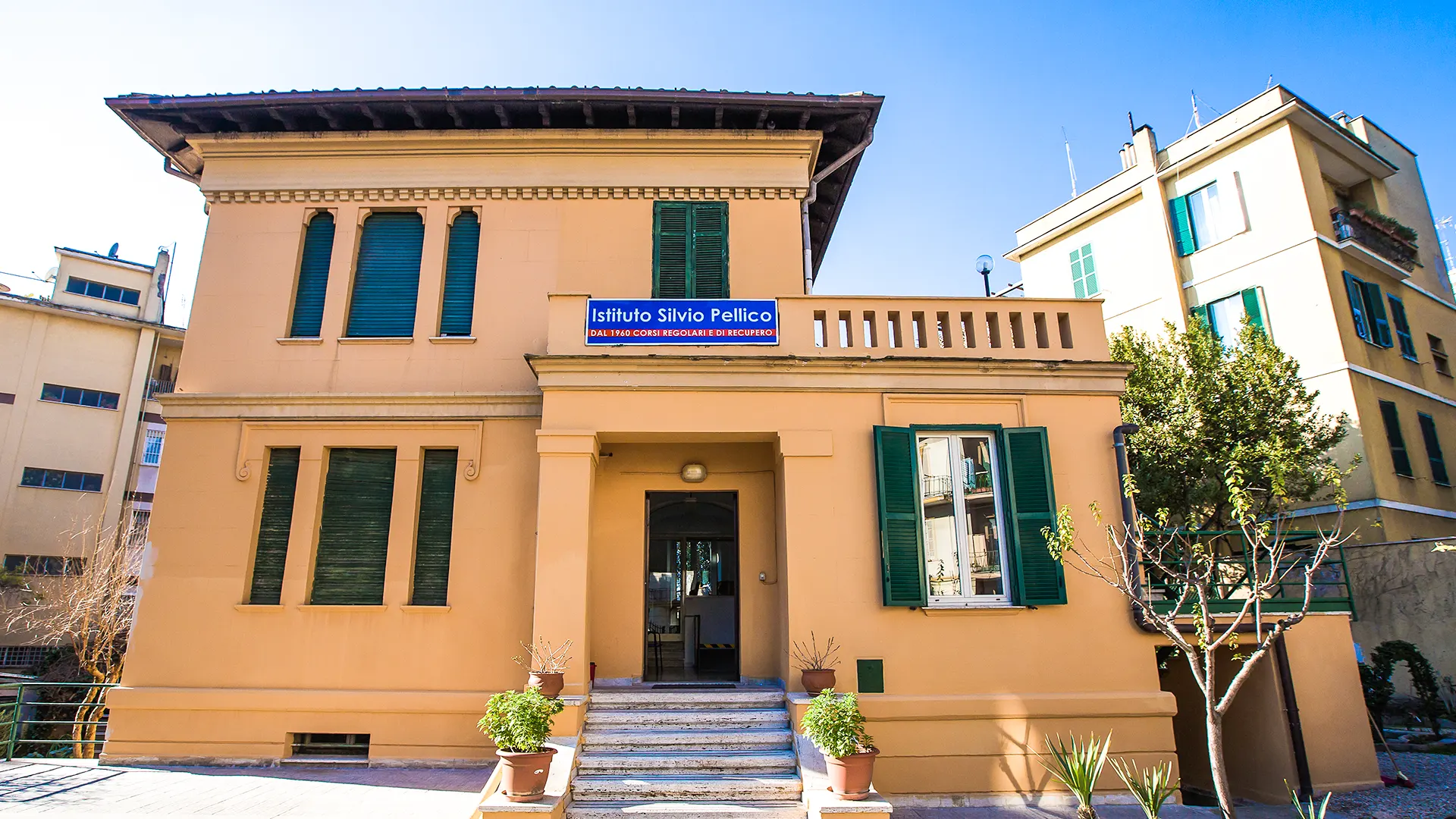 L'Istituto Silvio Pellico è una scuola privata di Roma Nord a Montesacro che organizza corsi di liceo e recupero anni scolastici.