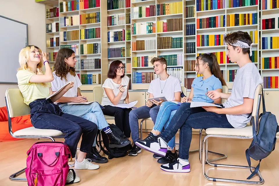 Un panorama di opportunità e un’offerta formativa che si rinnova ogni anno, coerente con gli obiettivi educativi dell'Istituto Silvio Pellico e pensata per le esigenze di orientamento di ogni studente.